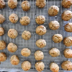 I followed the recipe exactly, except I used dried parsley instead of fresh. I got 43 meatballs; baked them 400°F, 25 minutes; maybe should have gone 20 minutes. They're good. I'm freezing them for easy week night meals.