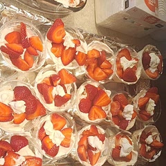 Super cute and easy! It's delicious, I used homeade whipped cream, and it tasted amazing