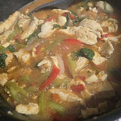 Good taste added some tomato sauce with a little kick gave it the color I wanted instead of canned tomato used fresh. Still letting it boil down