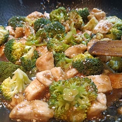 YUM!!!! cooked it exactly as per the recipe and damn so tasty 👌 easy to make too, will be making it again! 
