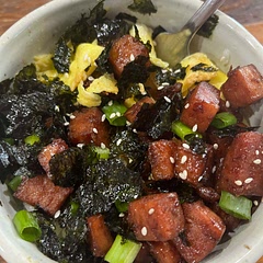 Delicious and so easy! I can’t believe I used to be afraid of spam. 😆 The flavors all compliment each other well. I made a bunch so I can have leftovers later.