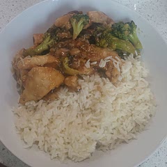 This was very delicious and even simple to make. I even added mushrooms which made it better. 10/10