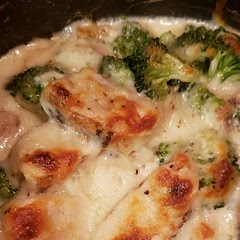 This is AH-MAZING! My family devoured it. Even my teen who is picky. I immediately shared it with my newlywed daughter. It was very quick to make as well since I used cooked fajita chicken.