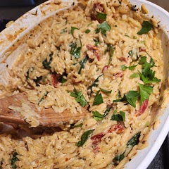 Really good! Took longer for the broth to absorb than what the recipe said. And I added a splash of lemon juice at the end. It's really rich and filling, but it tasted great 👍 