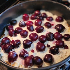 I might try to make an almond crust next time