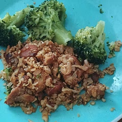 Used regular oil and Sriracha with honey instead of sweet chili sauce and served it with cauliflower rice.  Definitely going into our normal rotation! 10/10
