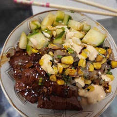 I switched out flank steak strips in place of the chicken and also added a cucumber kimchi salad to top it. Yum!