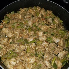 I used cayenne pepper, fresh garlic, white onion & bell peppers. I added asparagus at the end. No lentils or apricots. Could have used a red bell pepper to give it a little pop of color. 