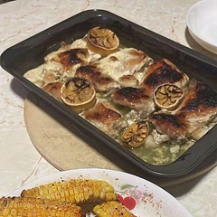 Be careful with the amount of yogurt you out. I put too much and it doesn't look good. With the marinate it takes a long time. 