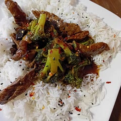 The shop only had dark soy sauce, so made it a little salty, I added chilli flakes for an extra kick and a little oyster sauce. Big hit with the family. Very quick to make