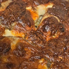 No where in the directions does it say when to add the meat after being cooked so I added it between layers, I added garlic and some heavy cream to the sauce mix for extra flavor and goofed by adding the cheese before i had cooked it.