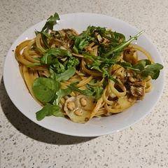 Too much linguine for a single serving. Simple and tasty!