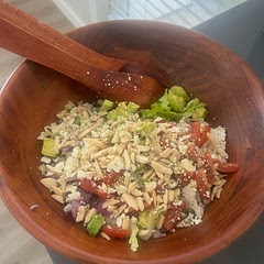Great salad! Added some sliced cashews for extra crunch.
