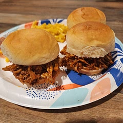 husband loved.  used half regular bbq sauce and half guy fierri mop sauce 