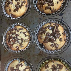 They look really good, I added extra chocolate chips and used mini ones. Keep an eye on them when cooking because I had to take them out 5 minutes early.