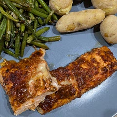 I substituted date syrup for the honey for a slightly lower glycemic index. Loved the blend of sweet, acid, heat from the mustard, and the smokey hint from the paprika. I want to make it on the grill next time with apple wood chips. 🤤