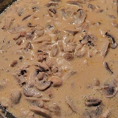I Substitute beef for chicken.
Skinless thighs.