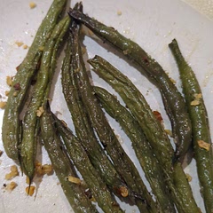 4/5⭐ Pretty easy and tasty! Added some steak seasoning. 375 F for 8 minutes.