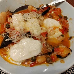 Super tasty, i substituted ricotta with mozzarella as per the writers note and was still delicious. Very good alternative to a meaty dish, will definitely make it again. 