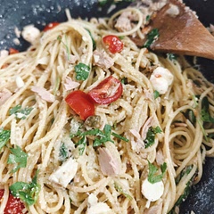 Its easy and great! Lots of flavour - I added mozzarella ball and cherry tomatoes. Added cut green chilli peppers for adults. Will be a staple easy dinner plan.