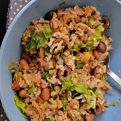 Added some garlic and herb seasoning as well as some olives. Served over rice and lettuce. 