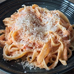 Really tasty sauce and pretty hands off.