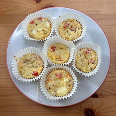 family loved them! 

i added cheddar cheese, tomato and onion:)
