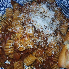 no real changes made other than making a smaller batch so didn't have to cook it quite as long, and using high fibre fusilloni! really good :) gonna get some egg pasta for next time though 