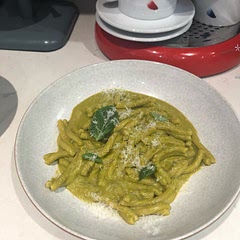 The colour wasn’t as tomatoey as expected but maybe it was the quality of the tomatoes or I used too much basil! Tasted lovely and creamy and the whole family enjoyed it.