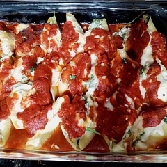 It was very good but tedious to stuff the shells. But it was very tasty, and I added some spinach into the cheese mixture! 