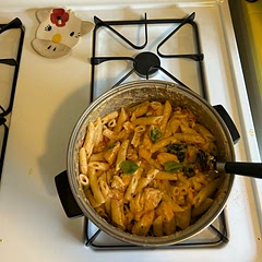 Made 6 servings and had so many leftovers!! Easy recipe to follow and delicious result. Took about 40 minutes :)