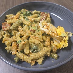 Added spinach and black pepper. Really creamy and yummy