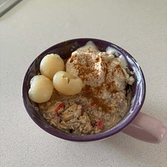 Tastes so yummy! I tweaked the ingredients by adding yoghurt instead of maple syrup + vanilla, and added some longans and more yoghurt + cinnamon on top.