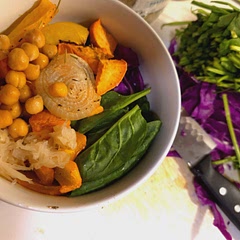 Fast and easy made roasted veggies to add to it.