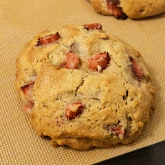 Super gooey on the inside and perfect for a fluffy and sweet treat