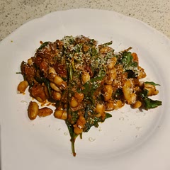Used cannelli beans. Used a mix of spinach and rocket. Quick, simple and delicious!