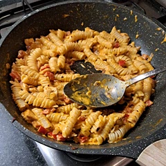 Great balance of flavour from the spices, meat and onion
