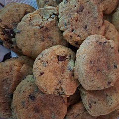 Very good, but I have cut down the sugar and chocolate chip in half and still toʻ sweet. Will cut down more next time.