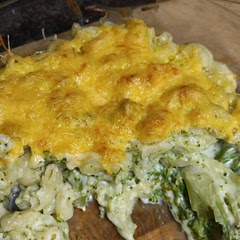 Added some hot sauce to the cheese sauce for a spicier flavour.
