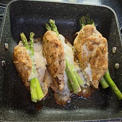The mozzarella is a delicate touch so if you prefer more taste I think cheddar would work