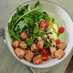 I don't think my Pesto Tofu had enough basil, and used pumpkin seeds instead of pine nuts, but tasted nice. Nice side salad, but felt like it was missing something.