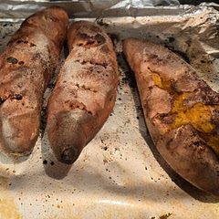 This dish was straight forward to make and turned out delicious. I prepared it with cinnamon and salt and served it with scallops. The sweet and savory combination was divine. 