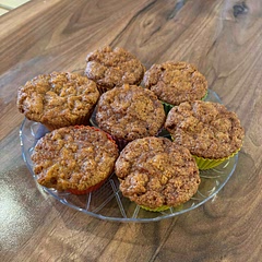 Easy recipe, feels like a lot of sugar but actually works out well. I overfilled my cases and they flowed over a bit, but still delicious. Took about 25 minutes in my oven