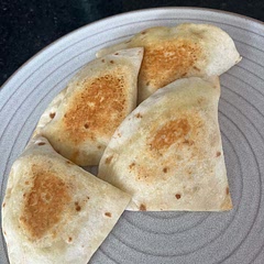 Super tasty and easy to make. I served it with a homemade spicy sauce, will make these again for sure!