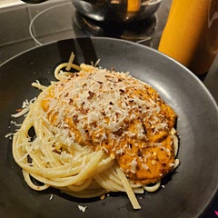 Loved it! Next time I'd maybe add a few more spices than just the paprika but overall this sauce was creamy and delicious even without them.