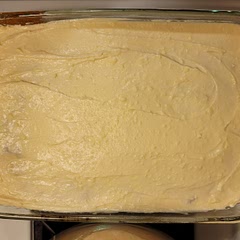 I made this to top a cinnamon roll cake. I only used around 2 cups of powdered sugar, and it was a generous amount for the cake. 