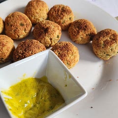 Good, especially with Good Energy aioli! I found they browned faster than expected and turned the oven down for the last 5-10 mins. I think they could be even tastier with something like chopped prosciutto and chives or other herbs. 
