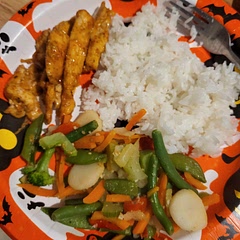 Used stir fry veggies instead of Brussel sprouts still delicious.