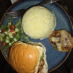 Delicious, I added fresh chopped up chives and mixed and substituted the slaw for rocket and cheese, yummy
