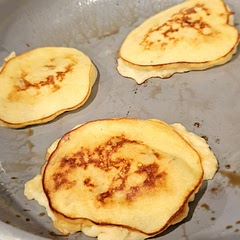 Delicious toddler approved very easy had the toddler help me make it